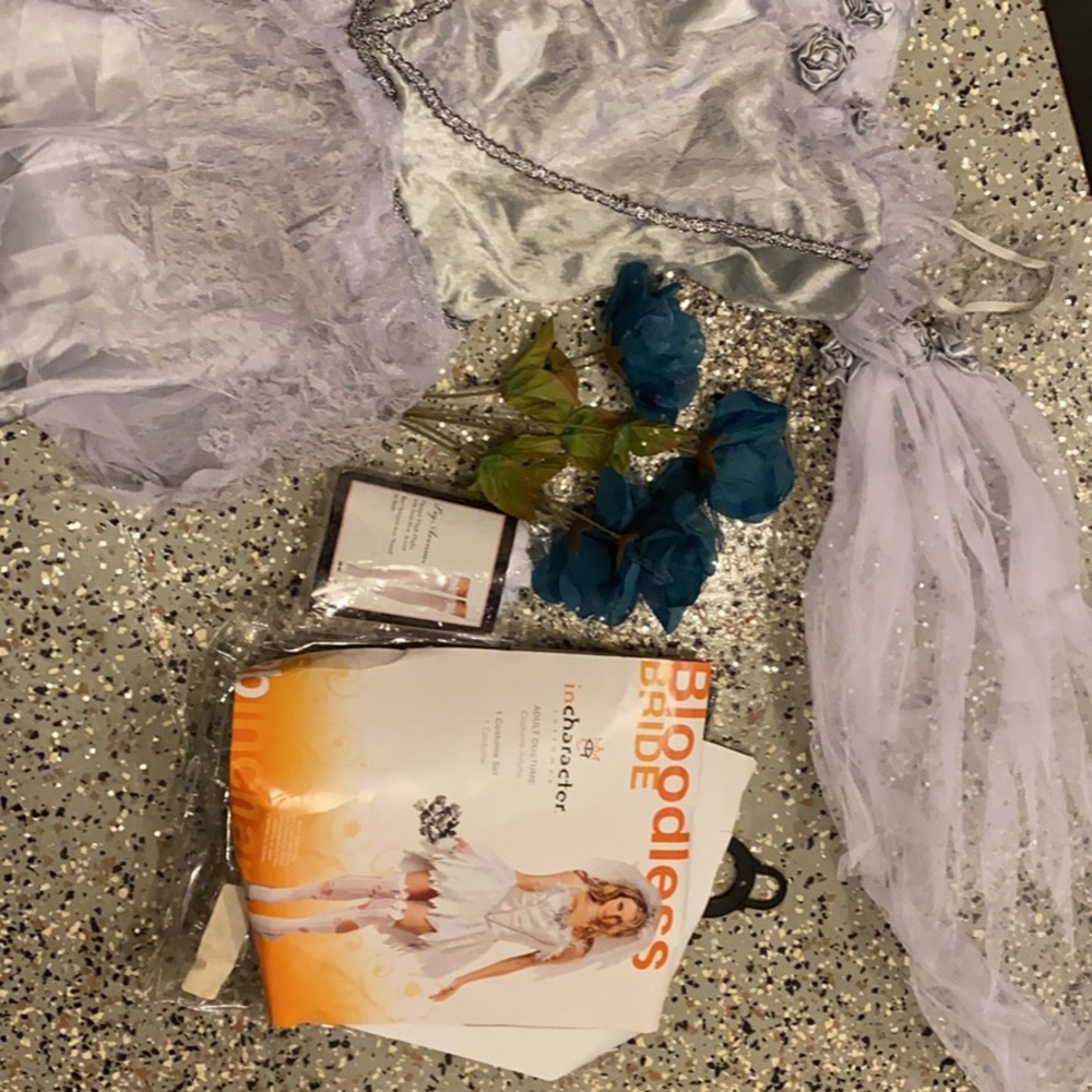 Halloween costume: bloodless bride